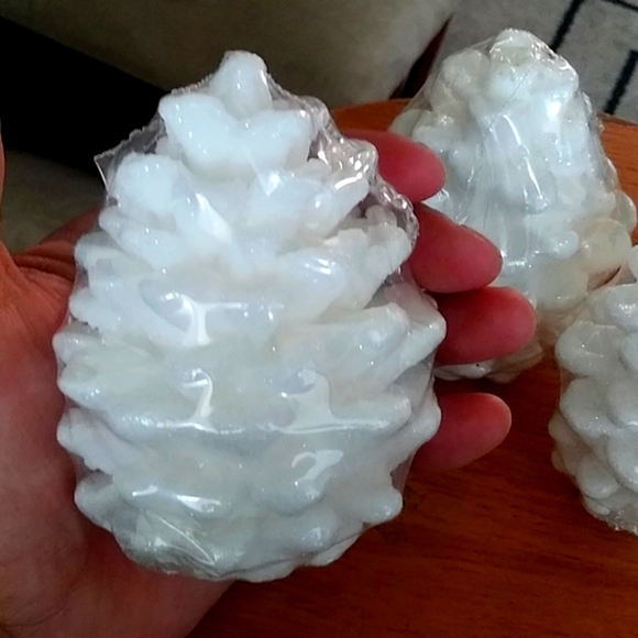 Christmas candles - Picture 2 of 2